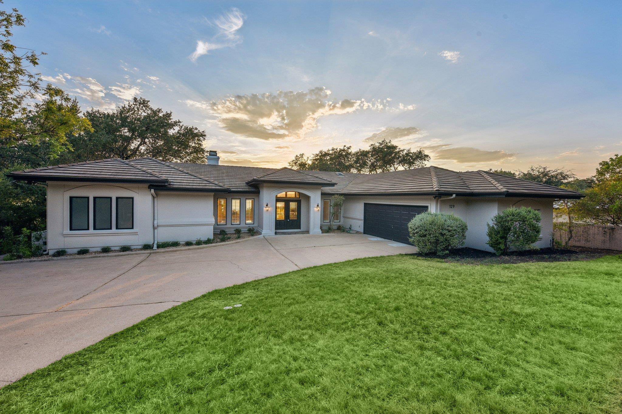 129 Firebird ST, Lakeway, TX 78734