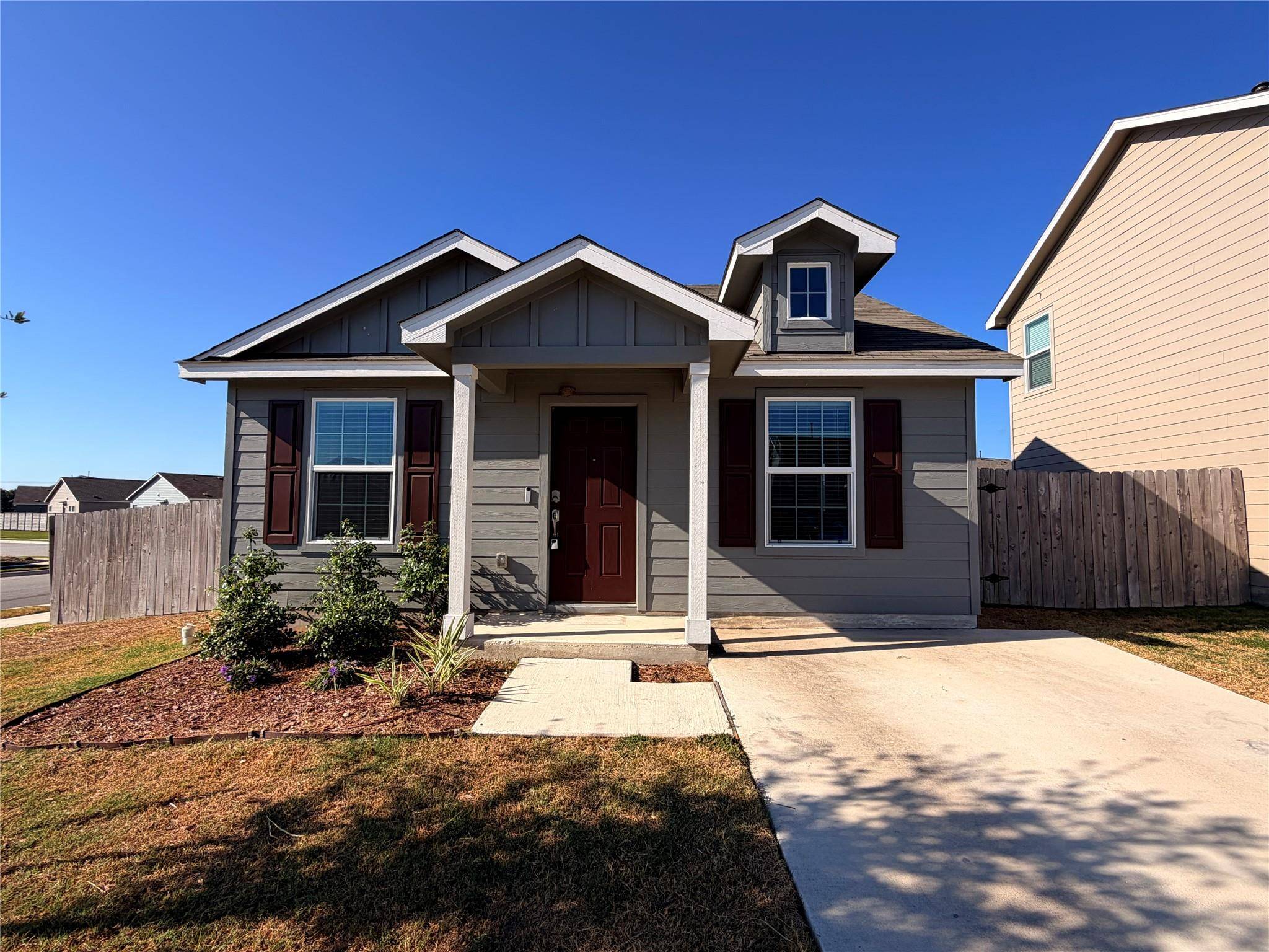 14011 Mussel RUN, Elgin, TX 78621