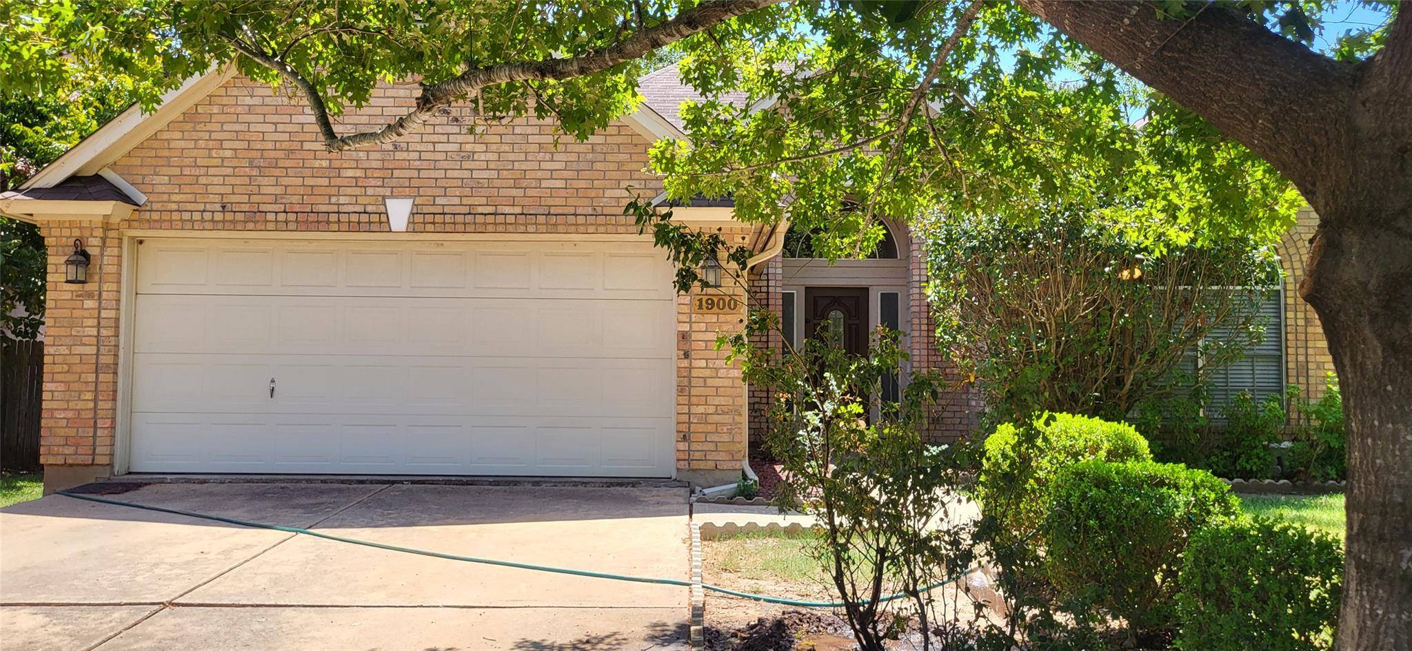 1900 Old Mill RD, Cedar Park, TX 78613