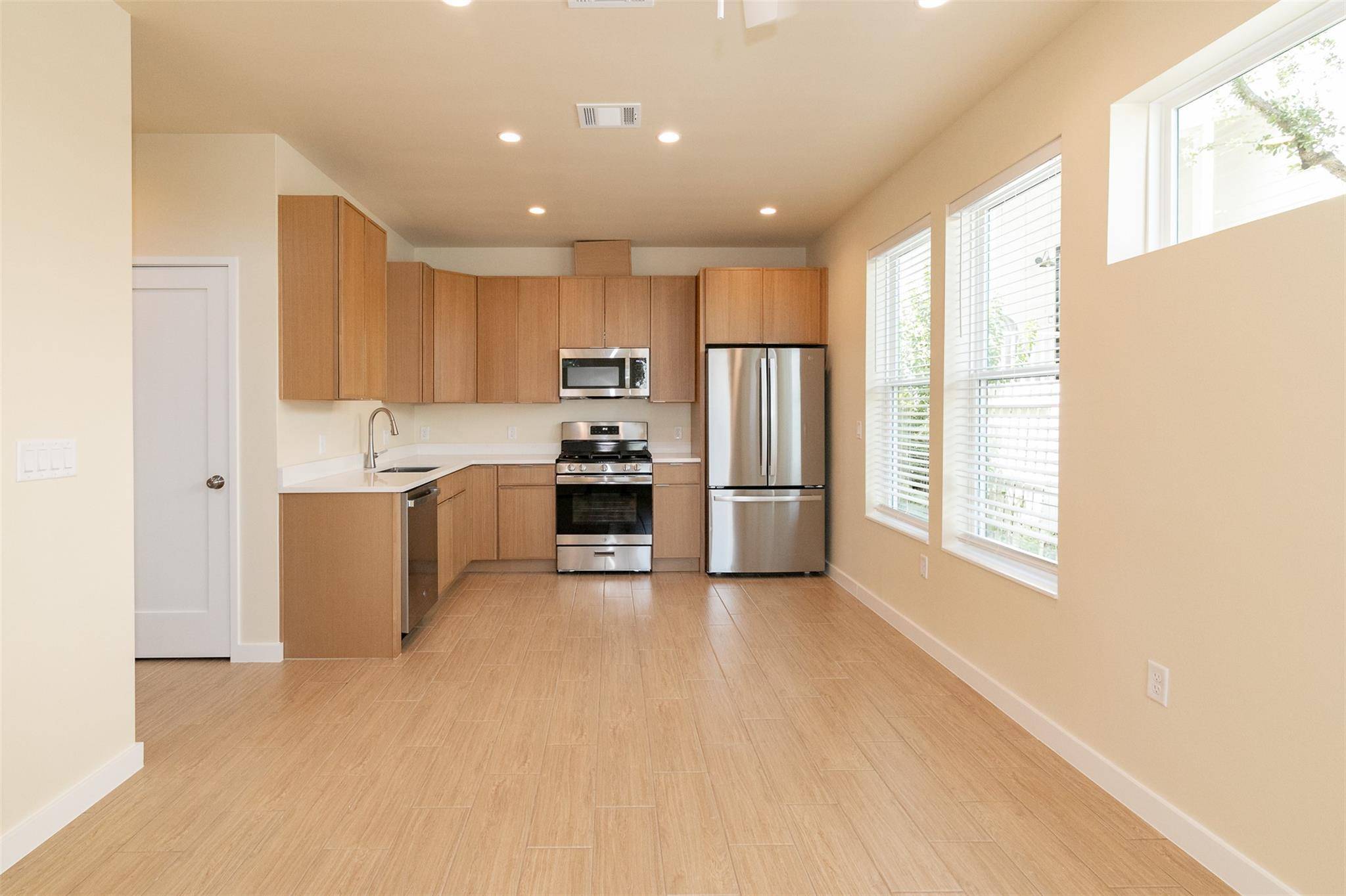 1012 W Milton ST #C, Austin, TX 78704