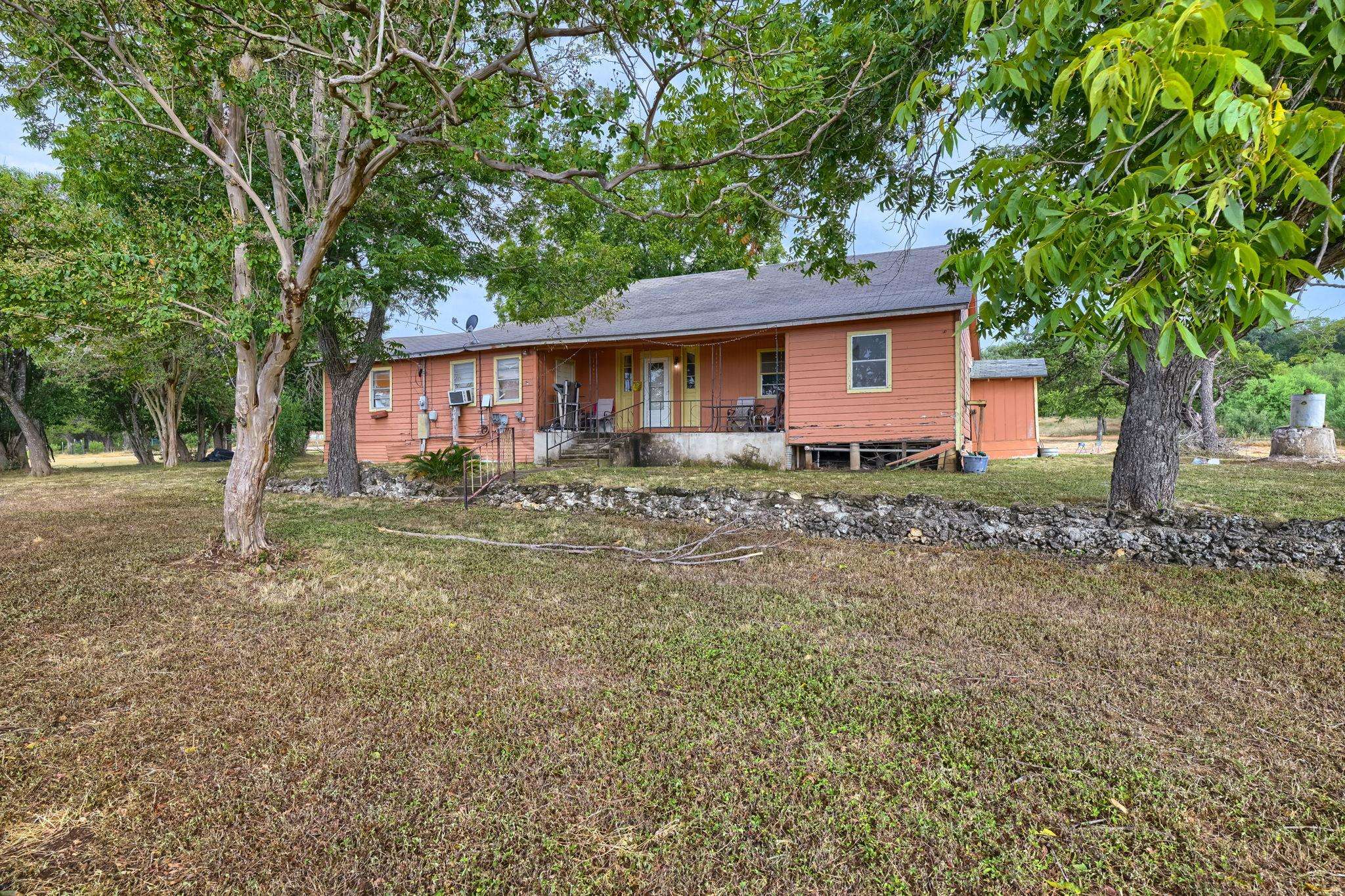201 Hofheinz ST, San Marcos, TX 78666