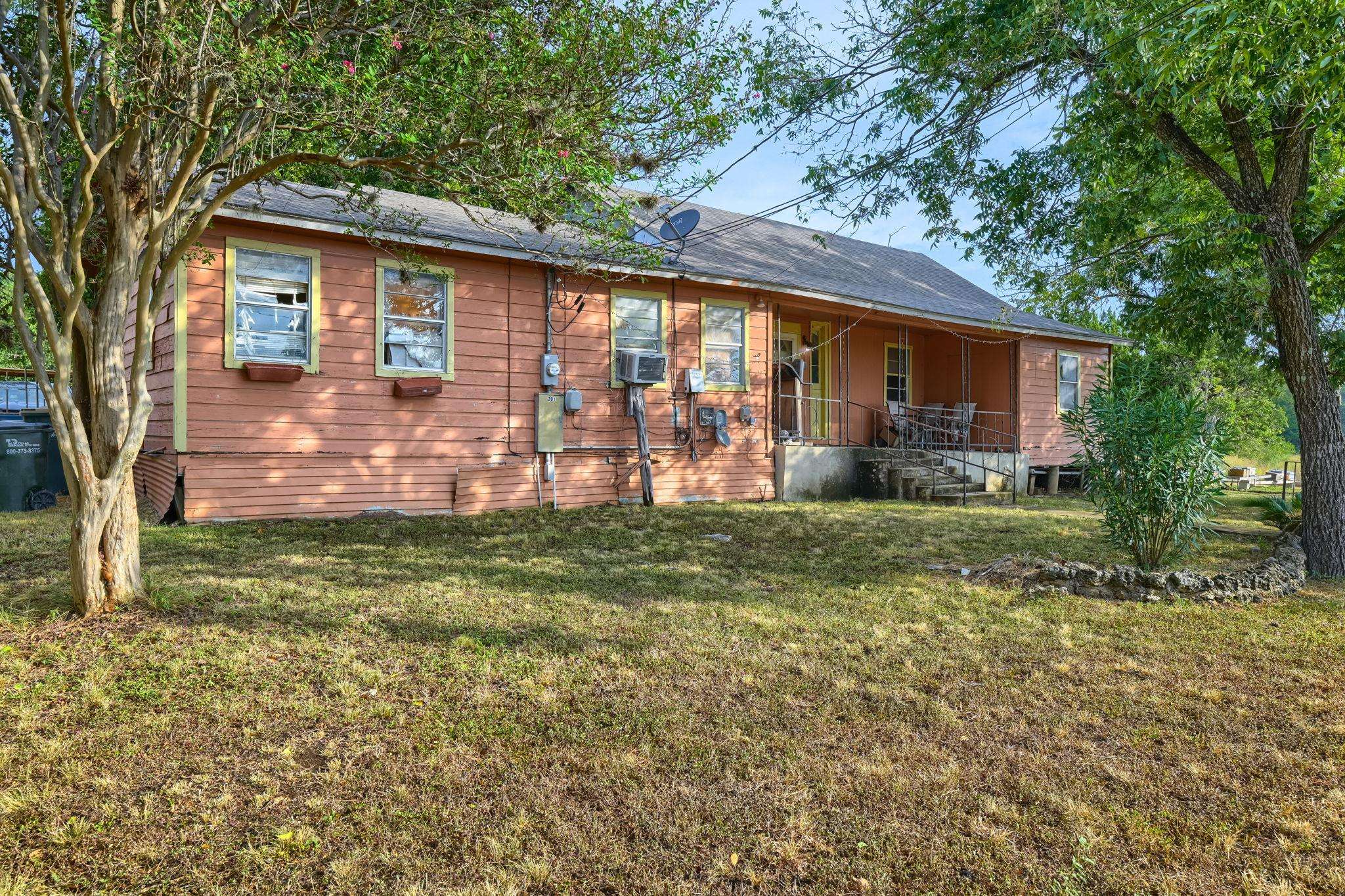 201 Hofheinz ST, San Marcos, TX 78666