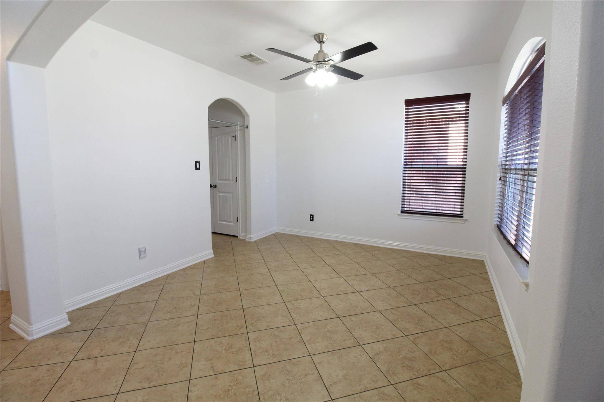 606 Spanish Mustang DR, Cedar Park, TX 78613