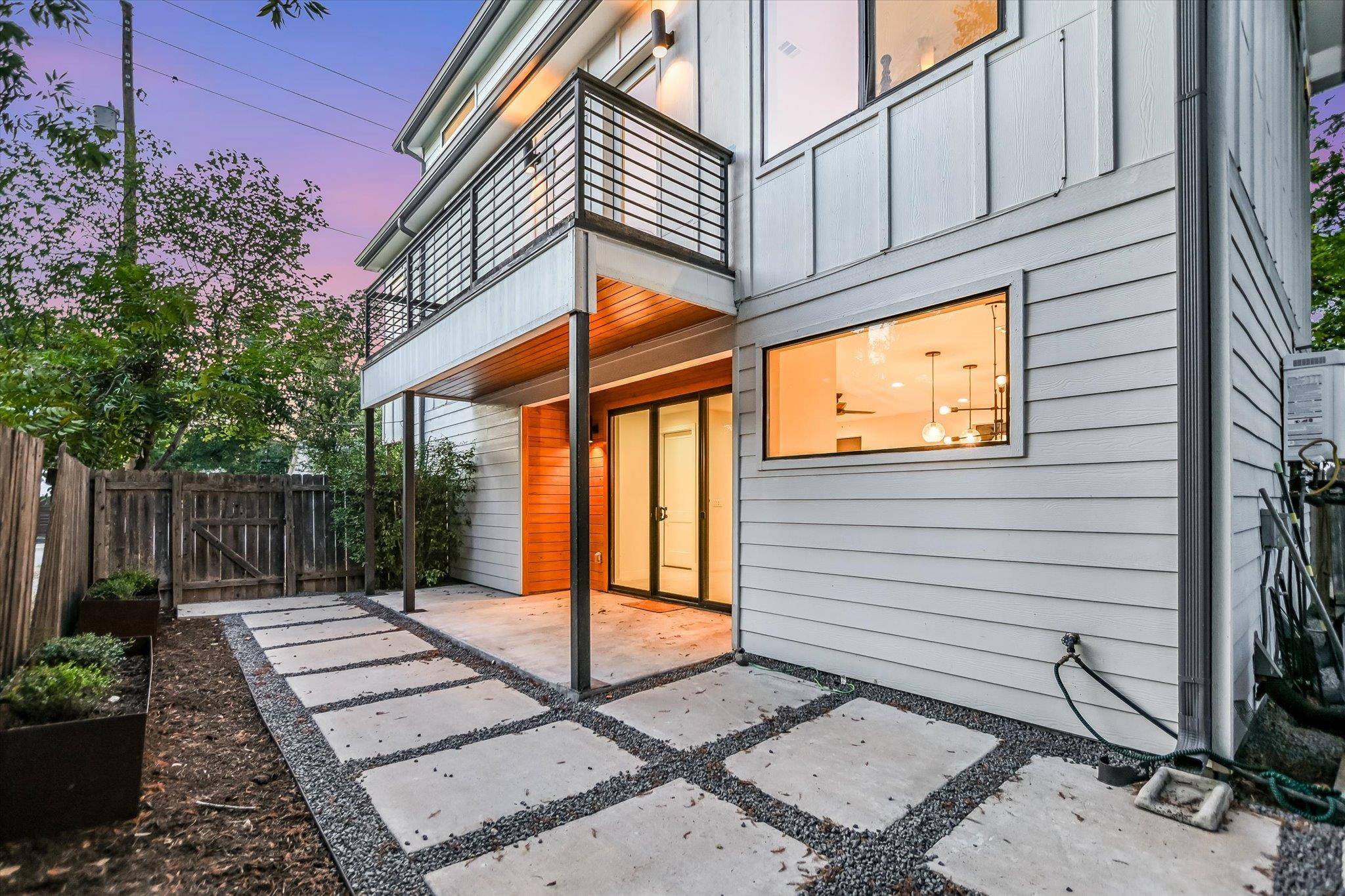 1127 Gunter ST #1, Austin, TX 78702