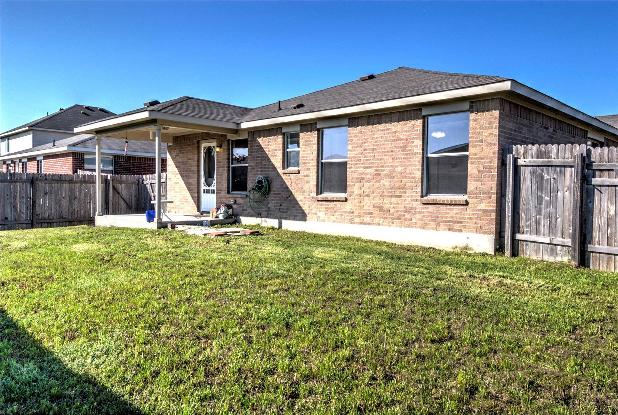 1058 W South ST, Leander, TX 78641