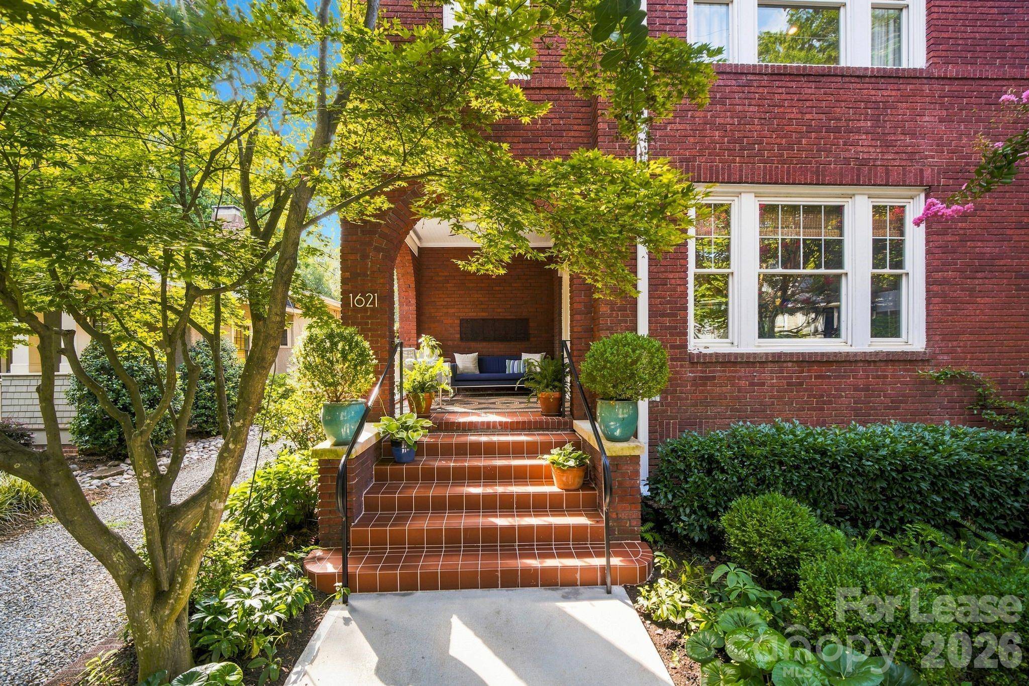 1621 Lyndhurst AVE, Charlotte, NC 28203