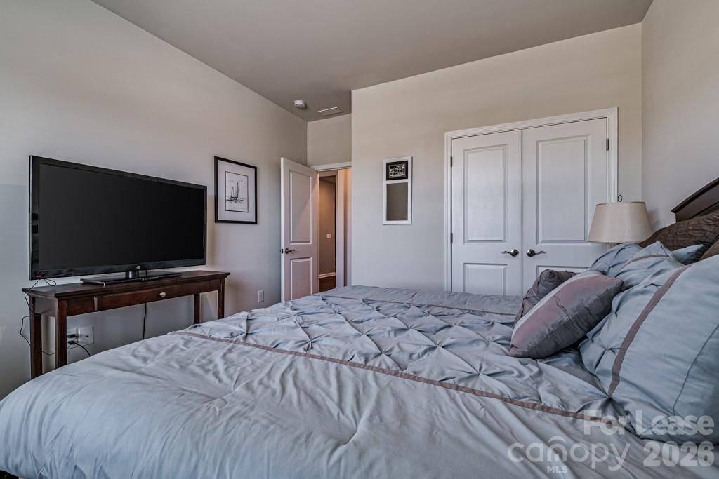 10109 Wesleyan Hall DR, Charlotte, NC 28273
