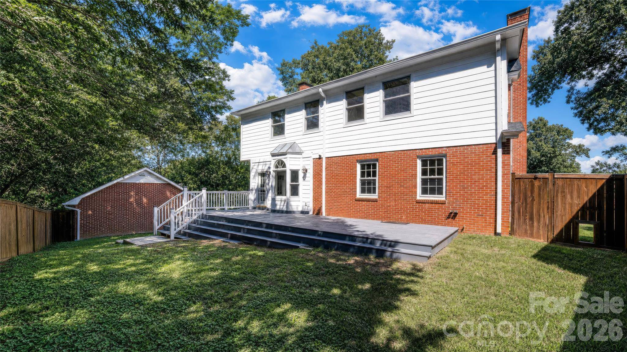 105 Montrose ST, Morganton, NC 28655