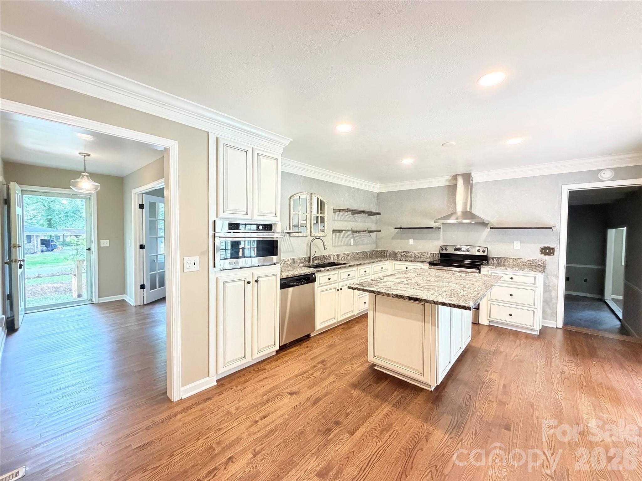 117 Robinson AVE, Matthews, NC 28104
