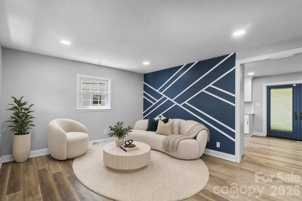 1539 Starbrook DR, Charlotte, NC 28210