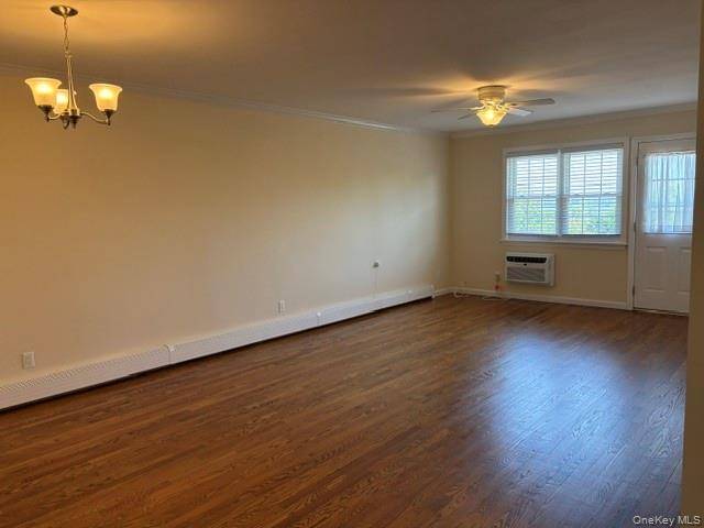 11 Harbour LN #1B, Oyster Bay, NY 11771