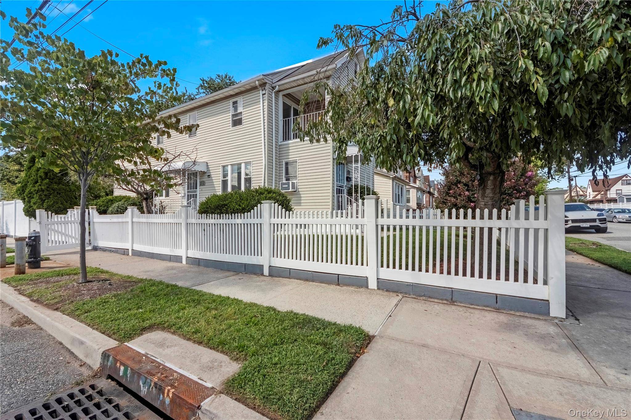 11142 209th ST, Queens Village, NY 11429
