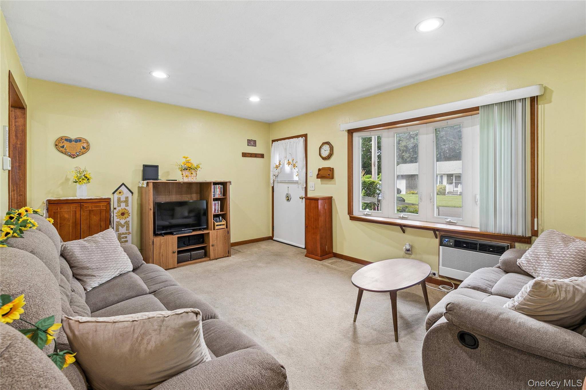 62 Sharp ST, Patchogue, NY 11772