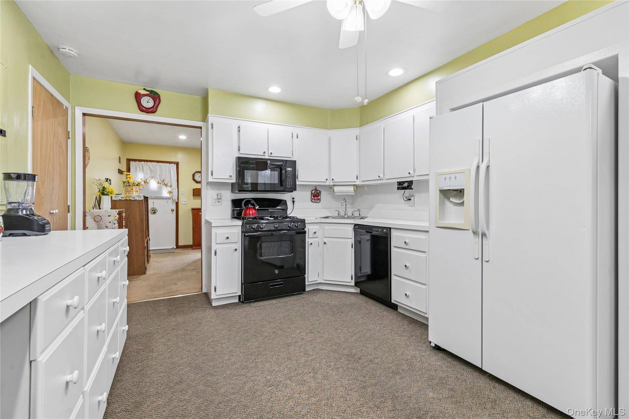 62 Sharp ST, Patchogue, NY 11772
