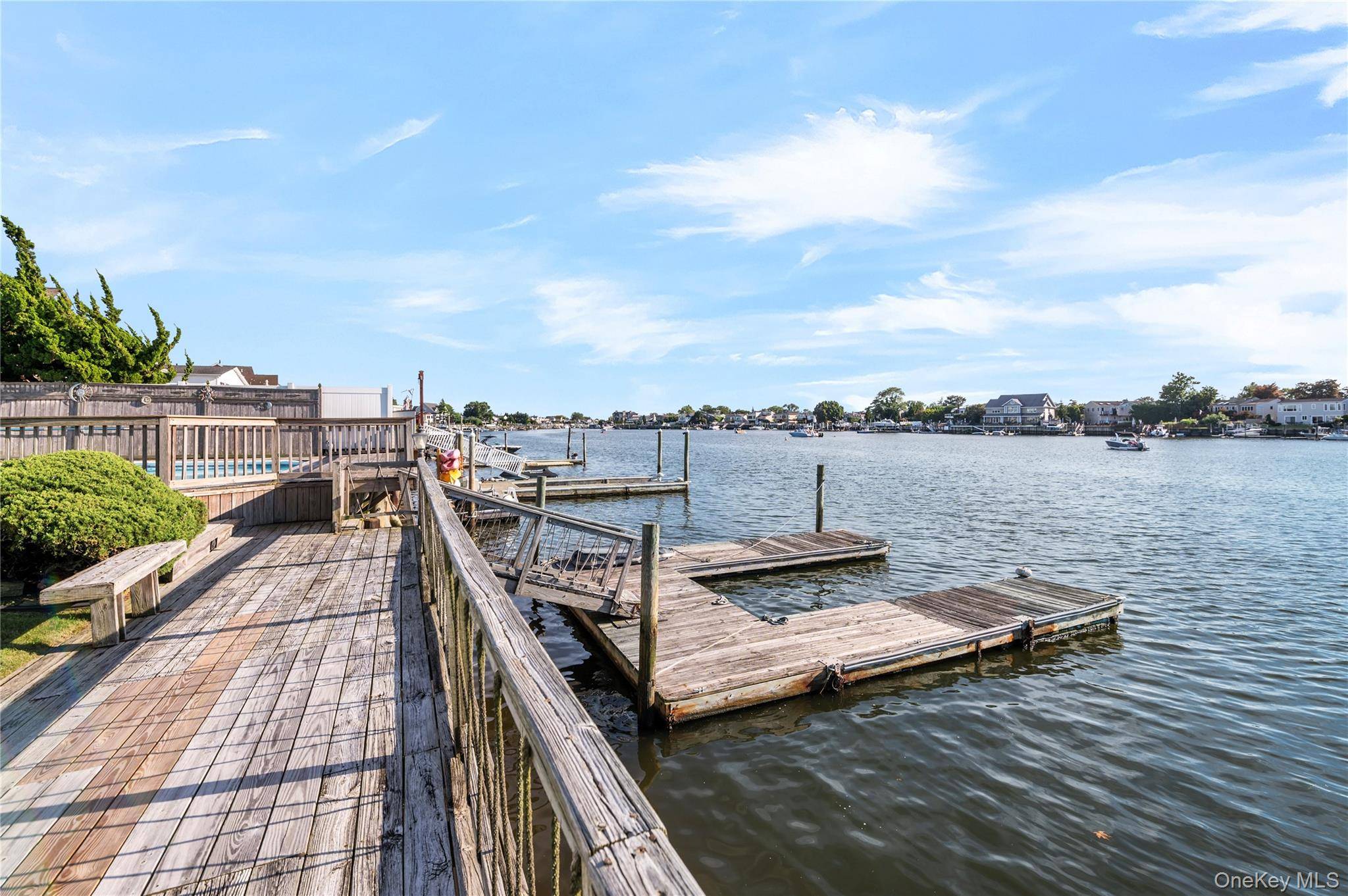 2718 Riverside DR, Wantagh, NY 11793