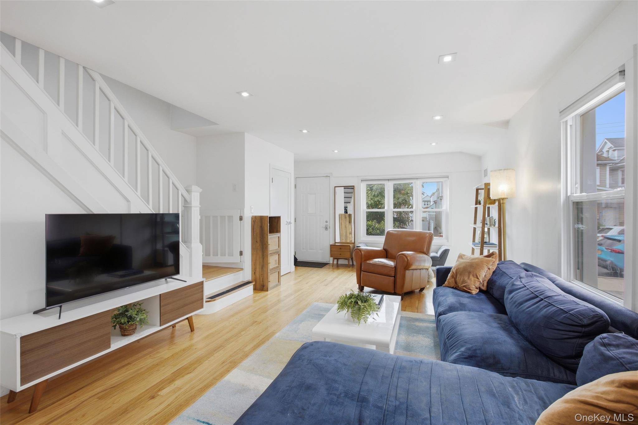 9437 133rd AVE, Ozone Park, NY 11417