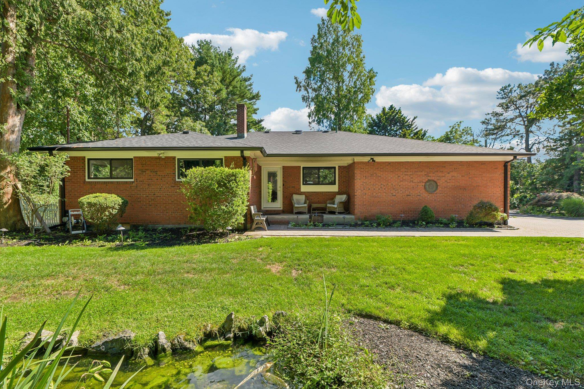 230 Union AVE, Holbrook, NY 11741