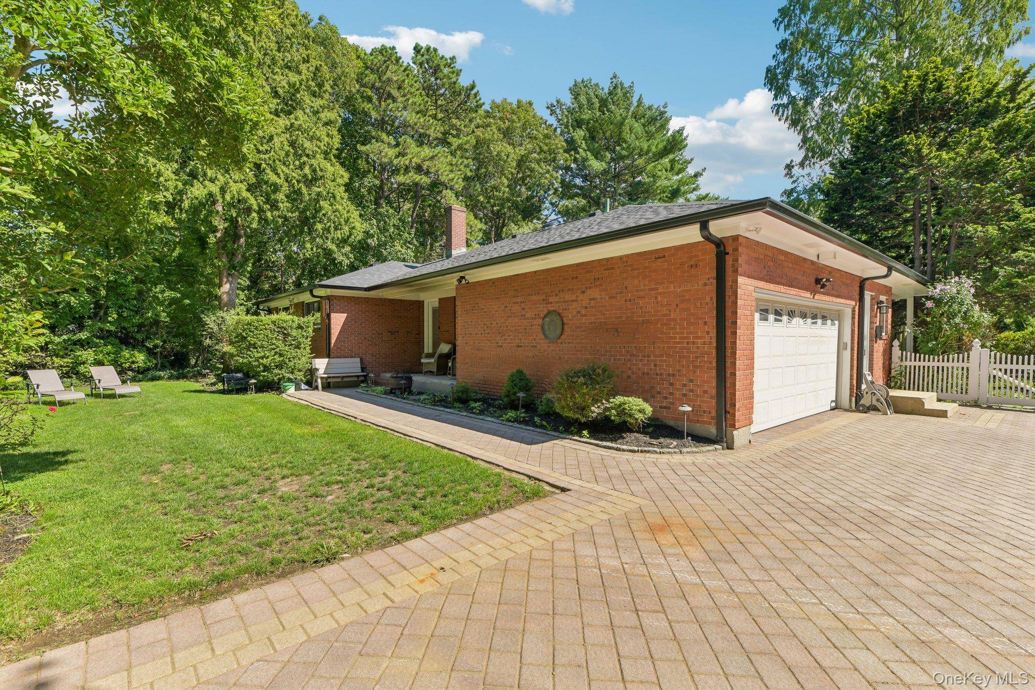 230 Union AVE, Holbrook, NY 11741