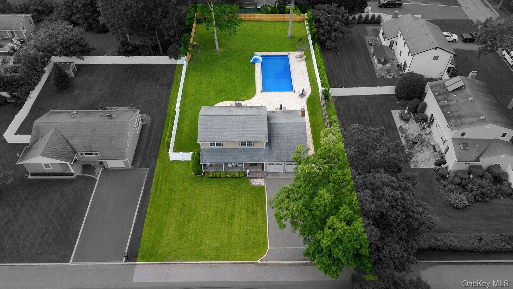 282 6th AVE, Saint James, NY 11780