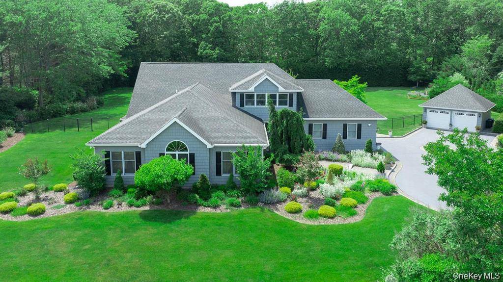 15 The Chase, Head Of The Harbor, NY 11780