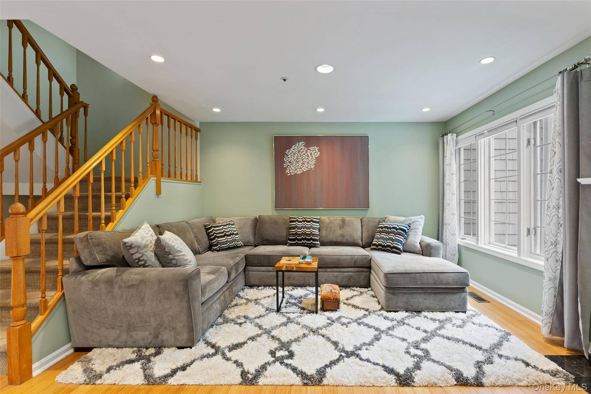 22 Berrybush LN #70, Hastings-on-hudson, NY 10706