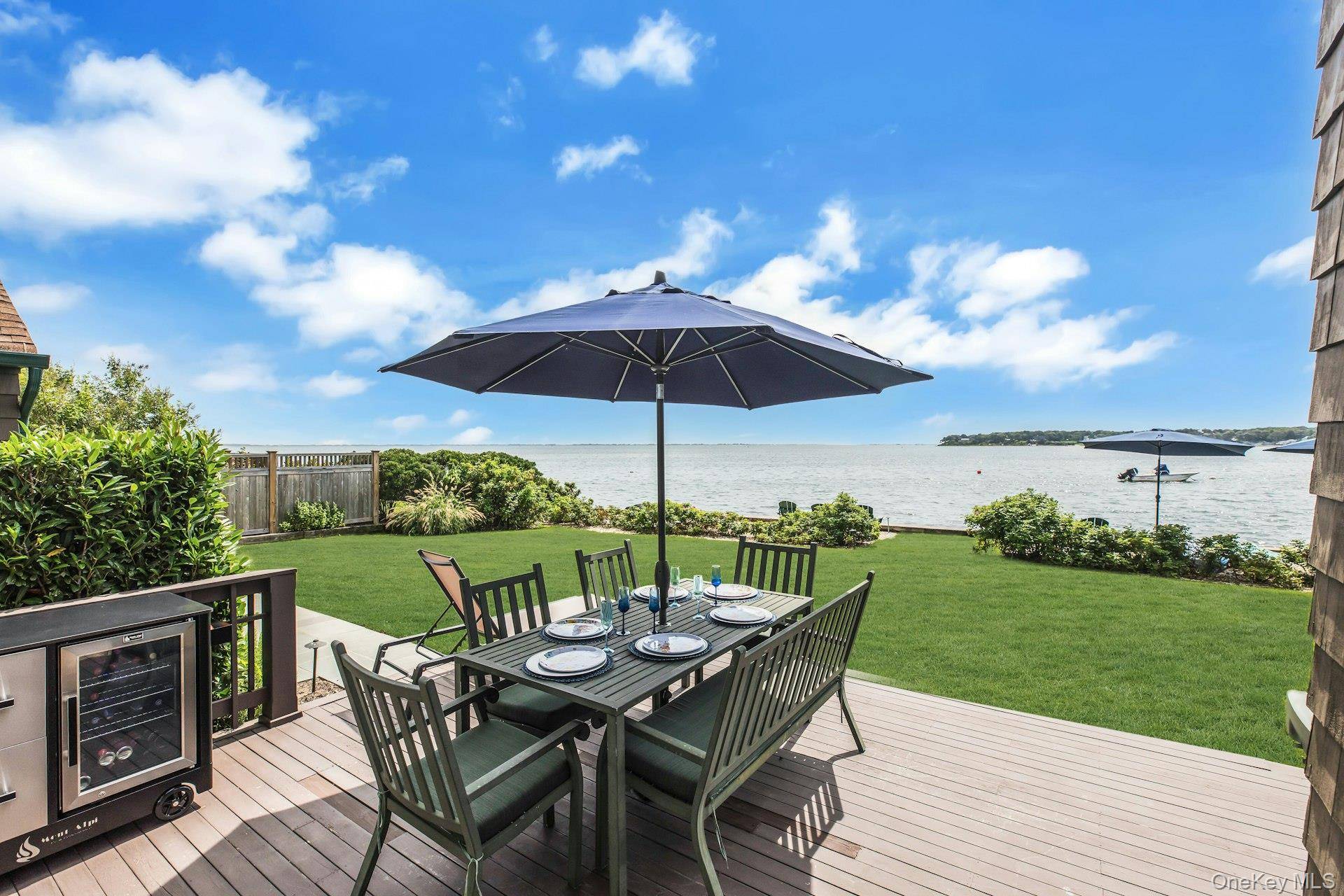 310 E Montauk HWY, Hampton Bays, NY 11946