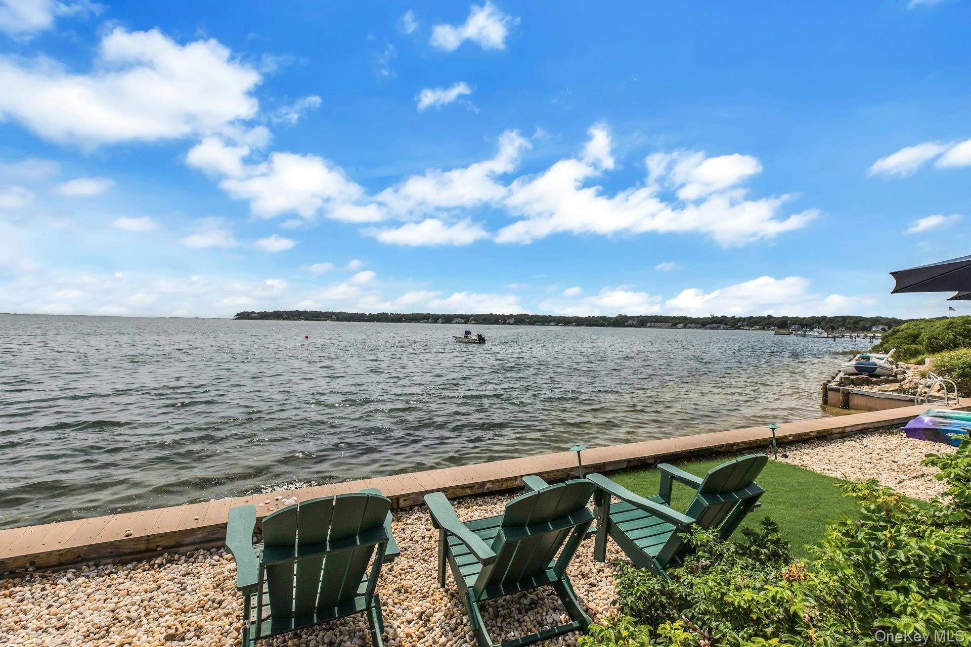 310 E Montauk HWY, Hampton Bays, NY 11946