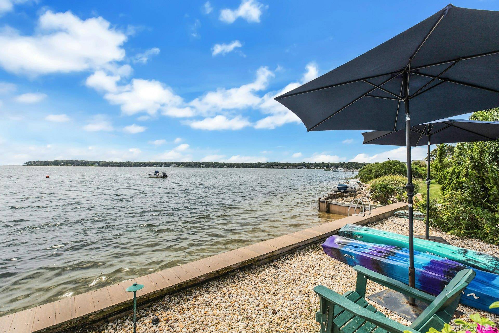 310 E Montauk HWY, Hampton Bays, NY 11946