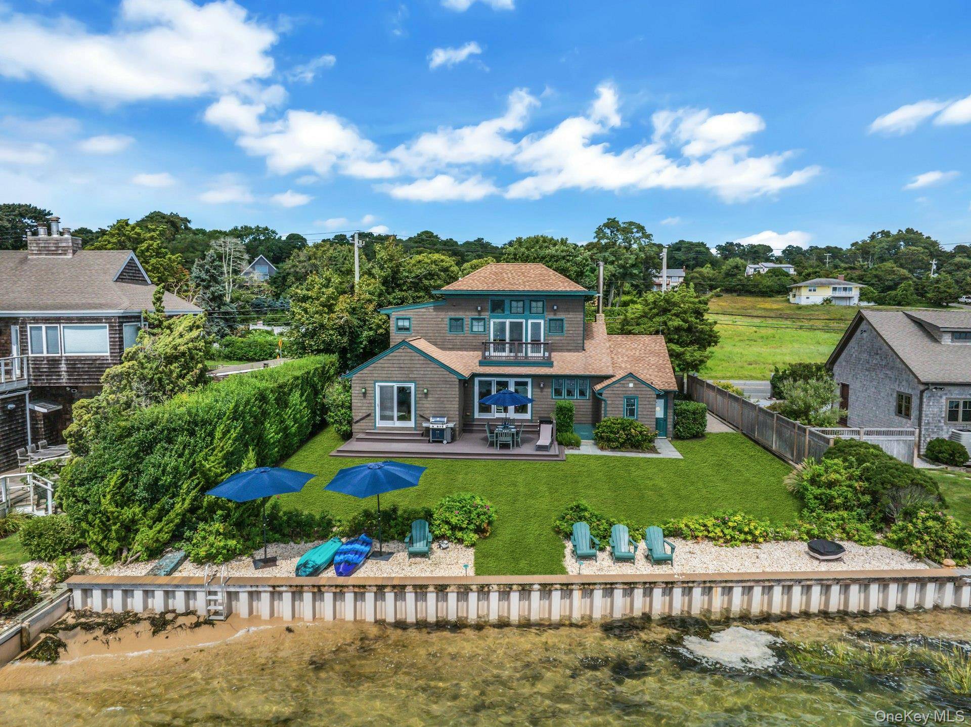 310 E Montauk HWY, Hampton Bays, NY 11946