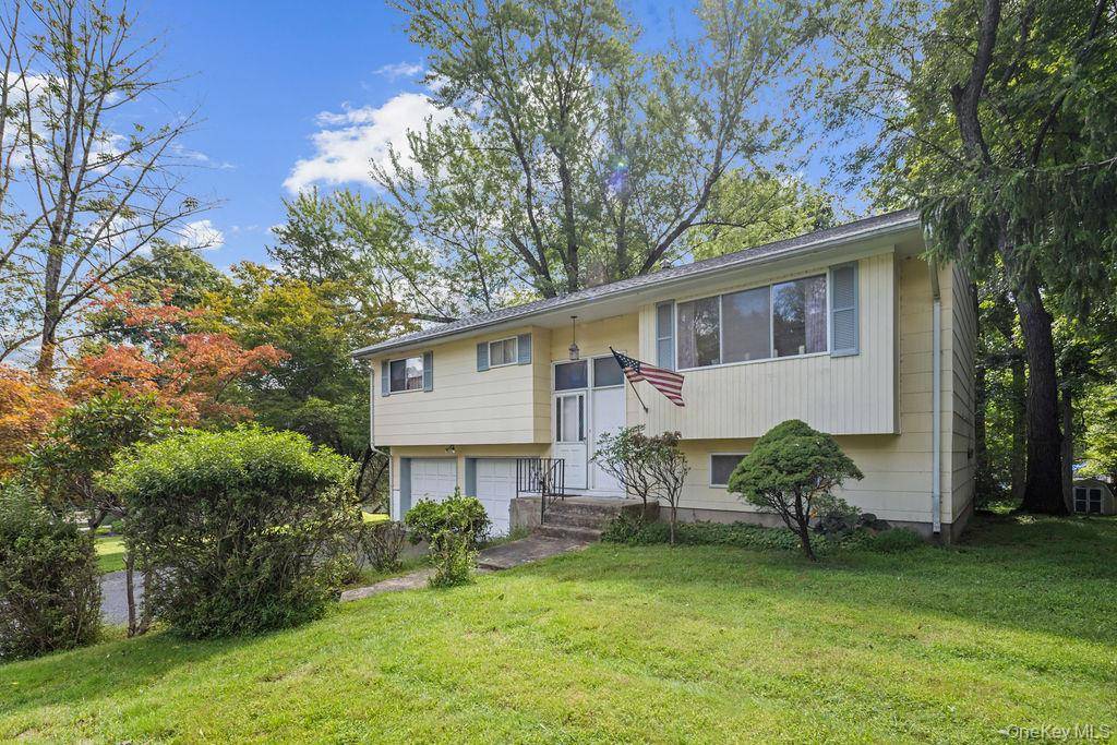 8 Madeline TER, Spring Valley, NY 10977