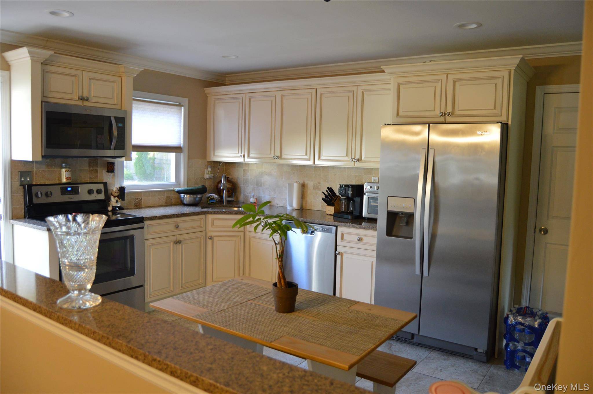 26 Nelson RD, Selden, NY 11784