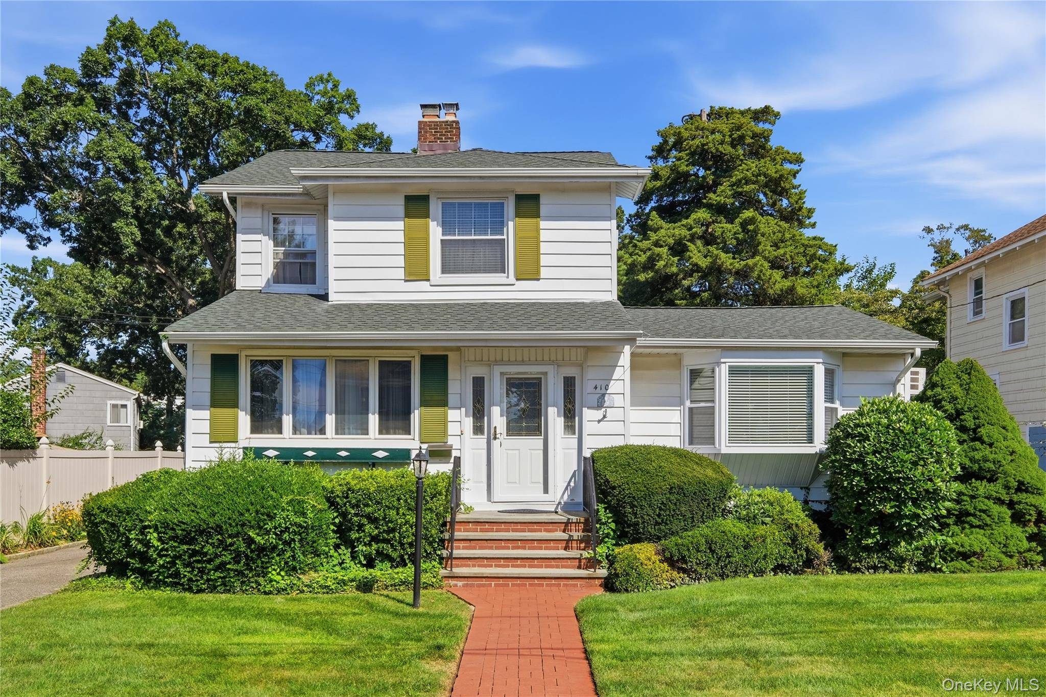 410 Clinton ST, Bellmore, NY 11710