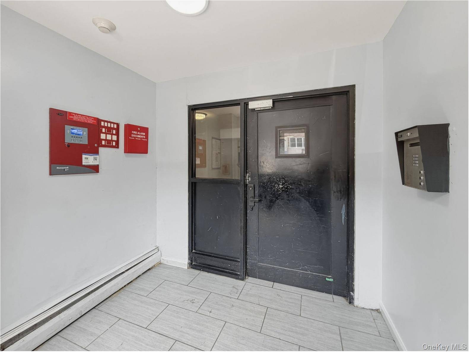 715 E 214th ST, Bronx, NY 10467