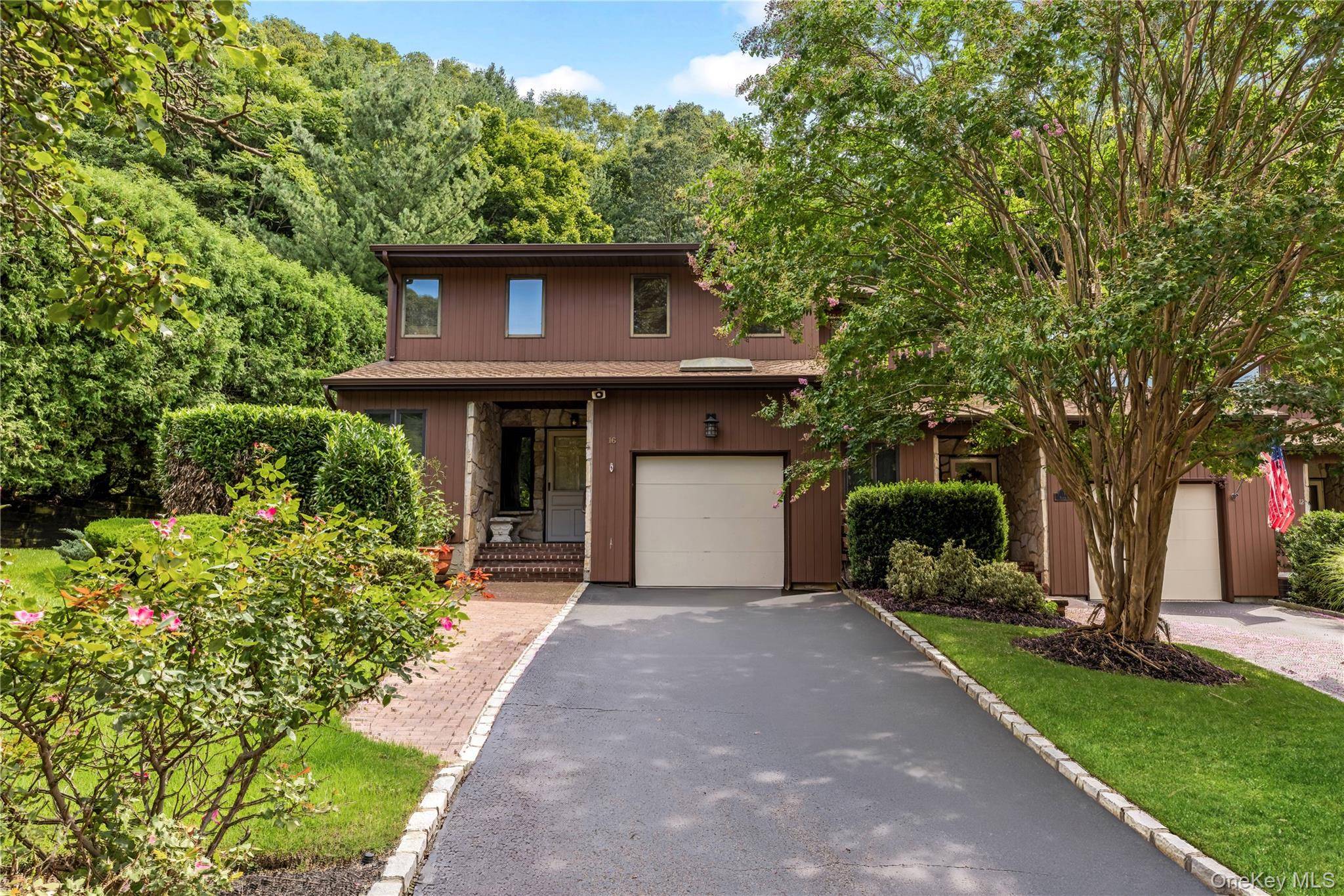 16 North RD, Northport, NY 11768