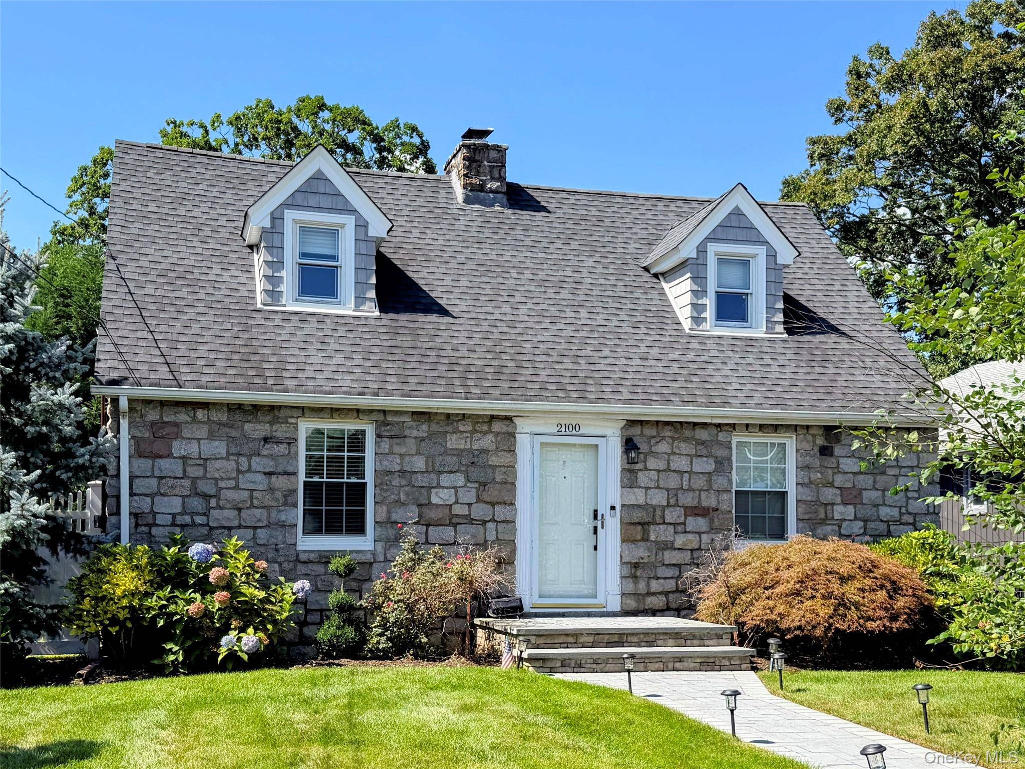 2100 Hillside AVE, Bellmore, NY 11710