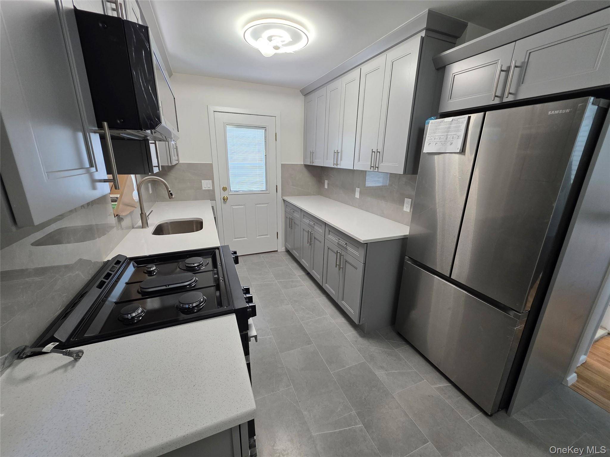 66 Gates AVE #1, Valley Stream, NY 11580