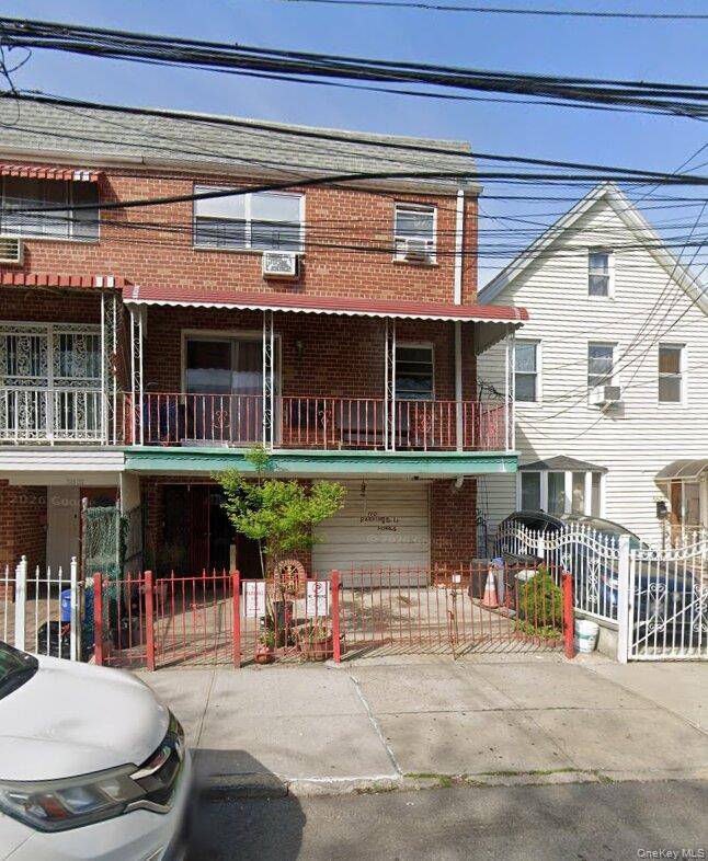 58-33 Van Cleef ST #2F, Corona, NY 11368