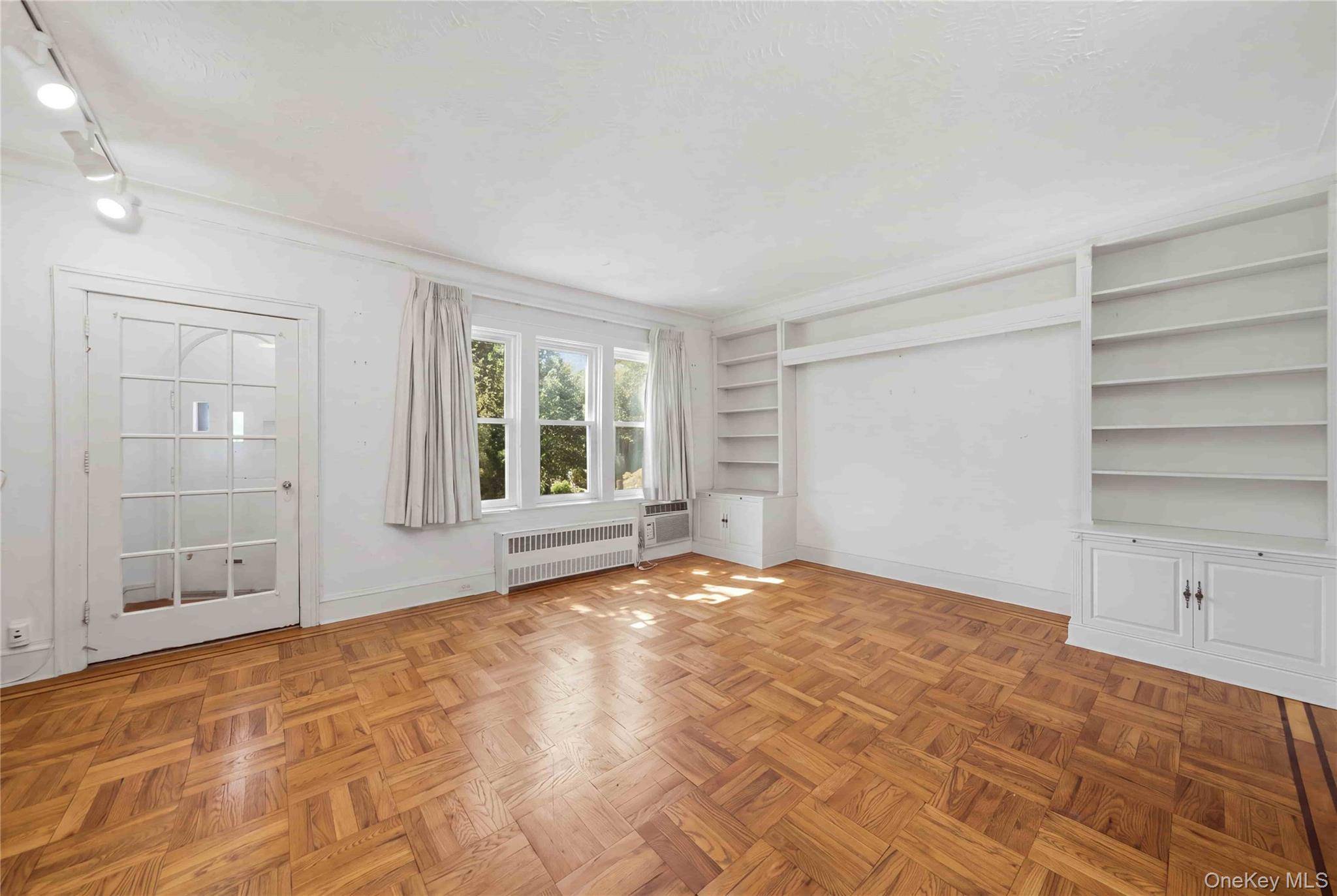64-91 82nd PL, Middle Village, NY 11379