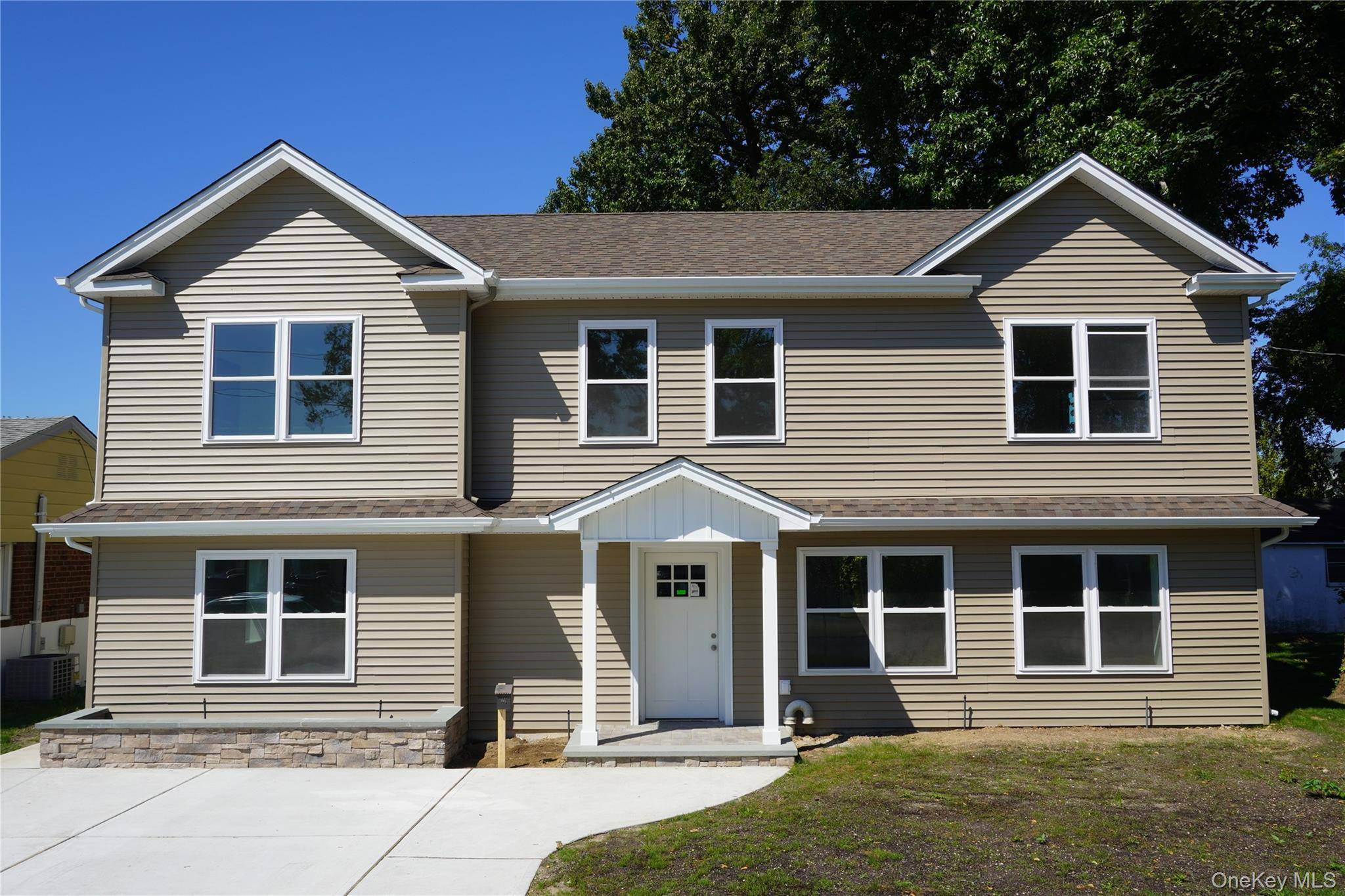 164 Elmwood ST, Valley Stream, NY 11581