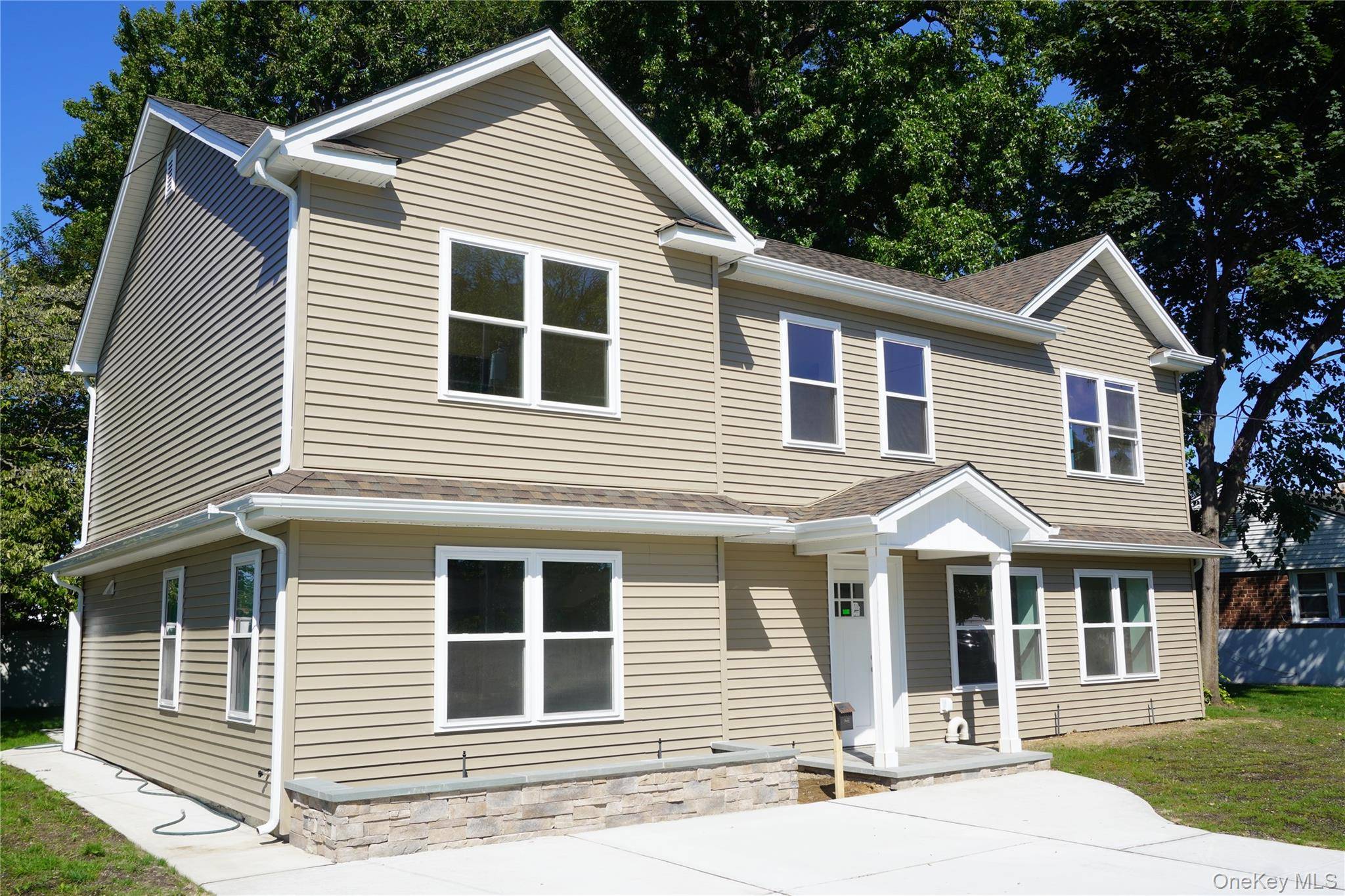 164 Elmwood ST, Valley Stream, NY 11581
