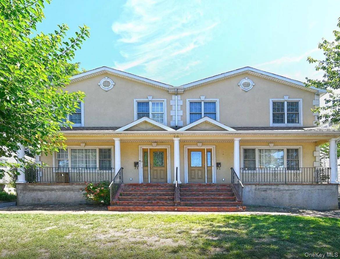 16A Inwood RD, Port Washington, NY 11050