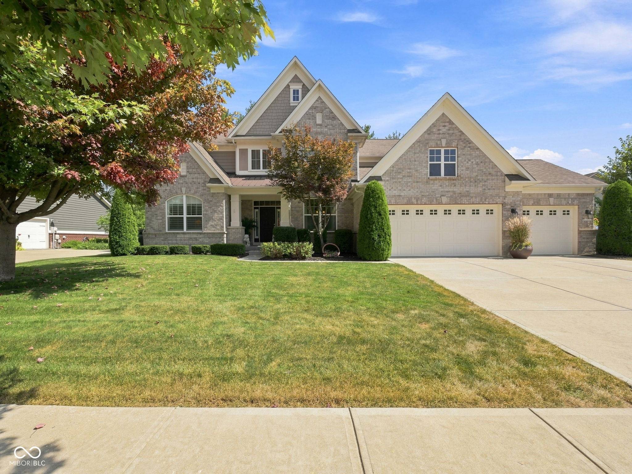 6411 Blackstone, Zionsville, IN 46077