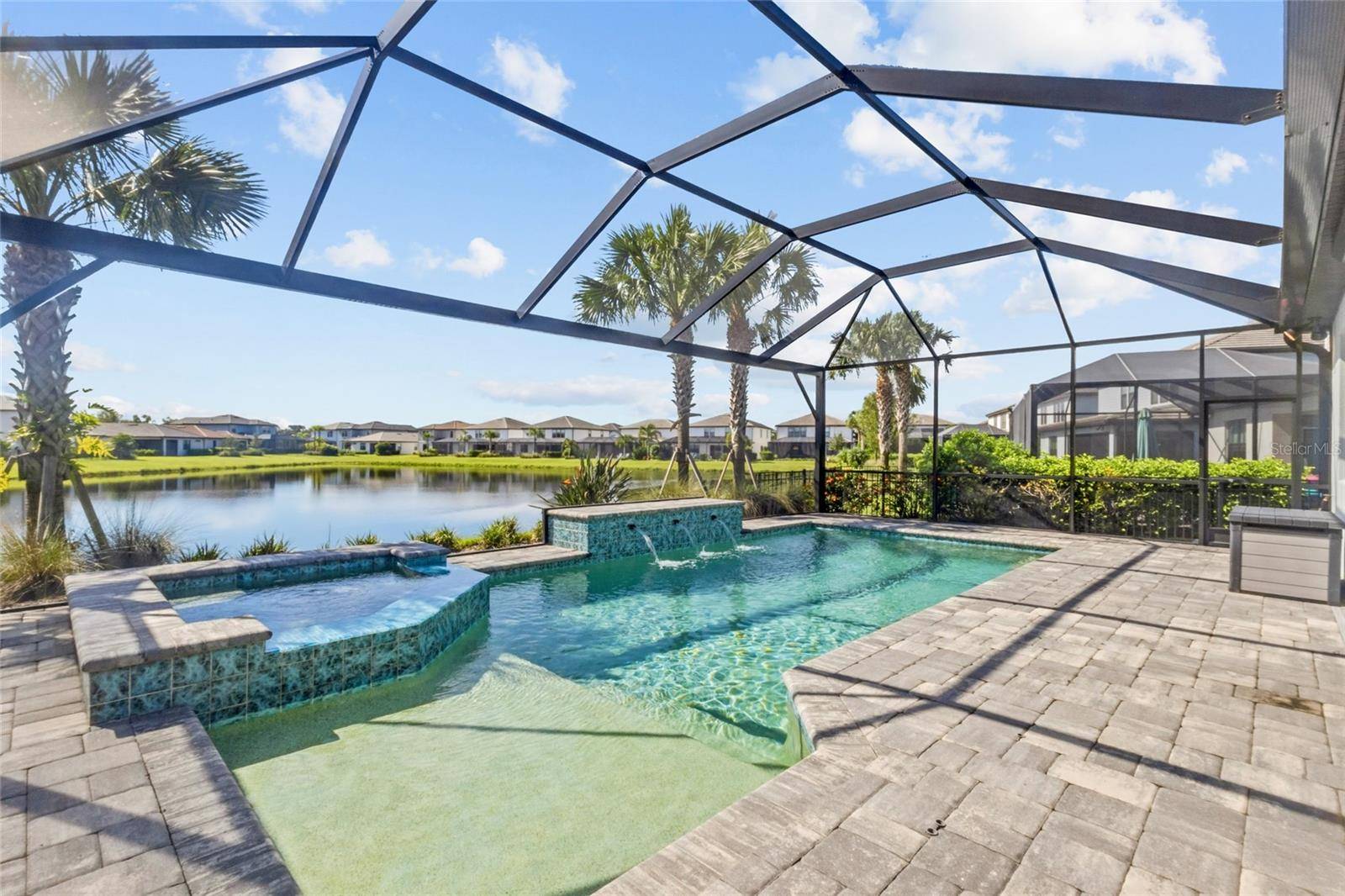 5755 BLUESTAR CT, Lakewood Ranch, FL 34211
