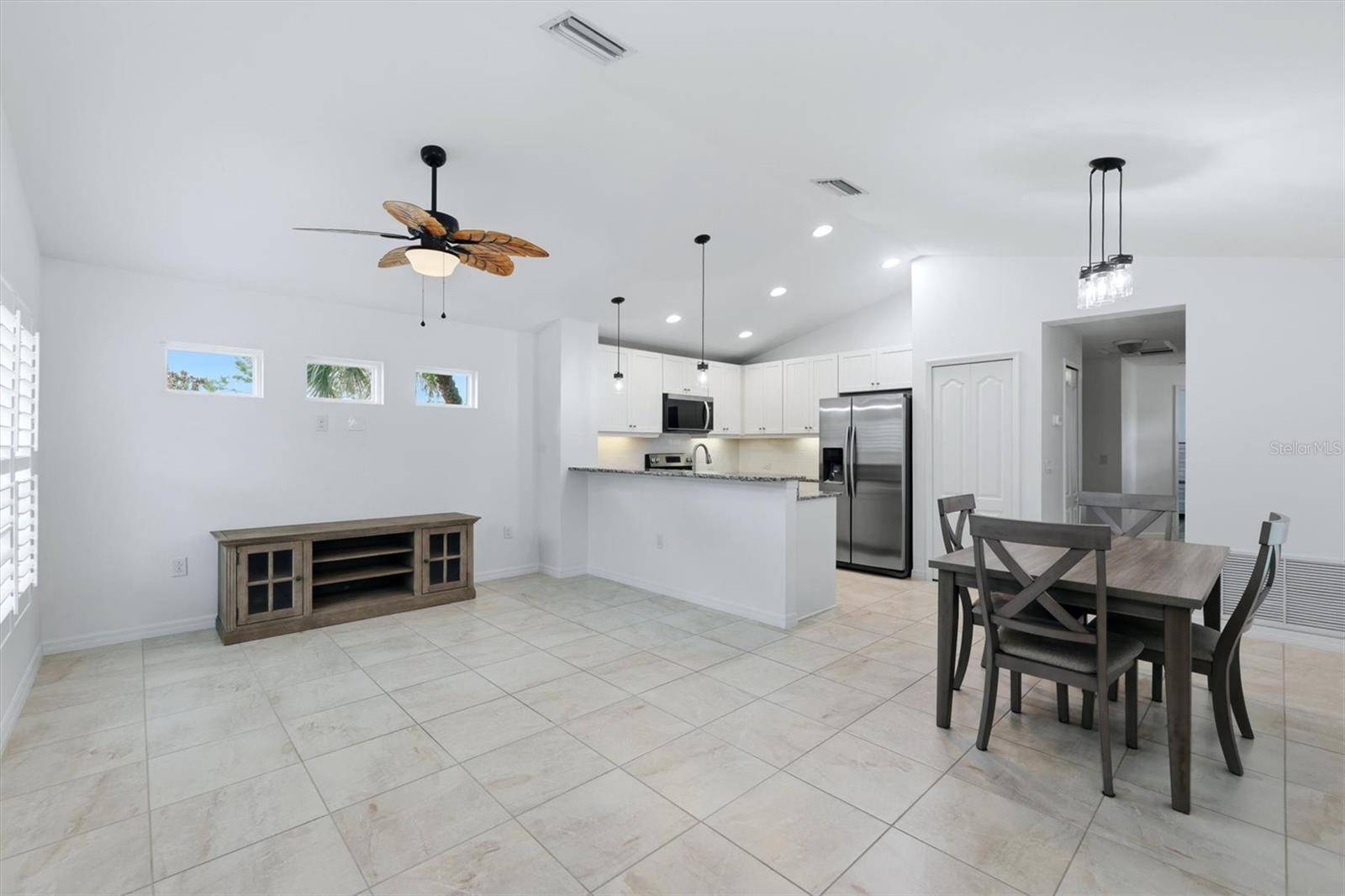 12610 SHIMMERING OAK CIR, Venice, FL 34293