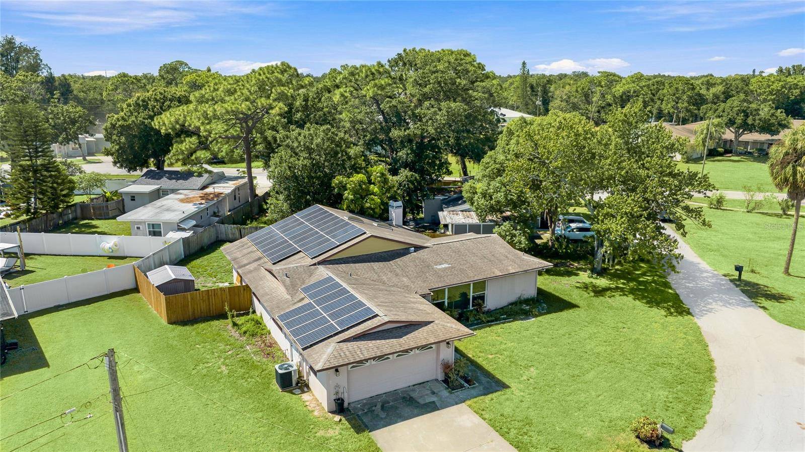 802 EMBASSY RD, Largo, FL 33771
