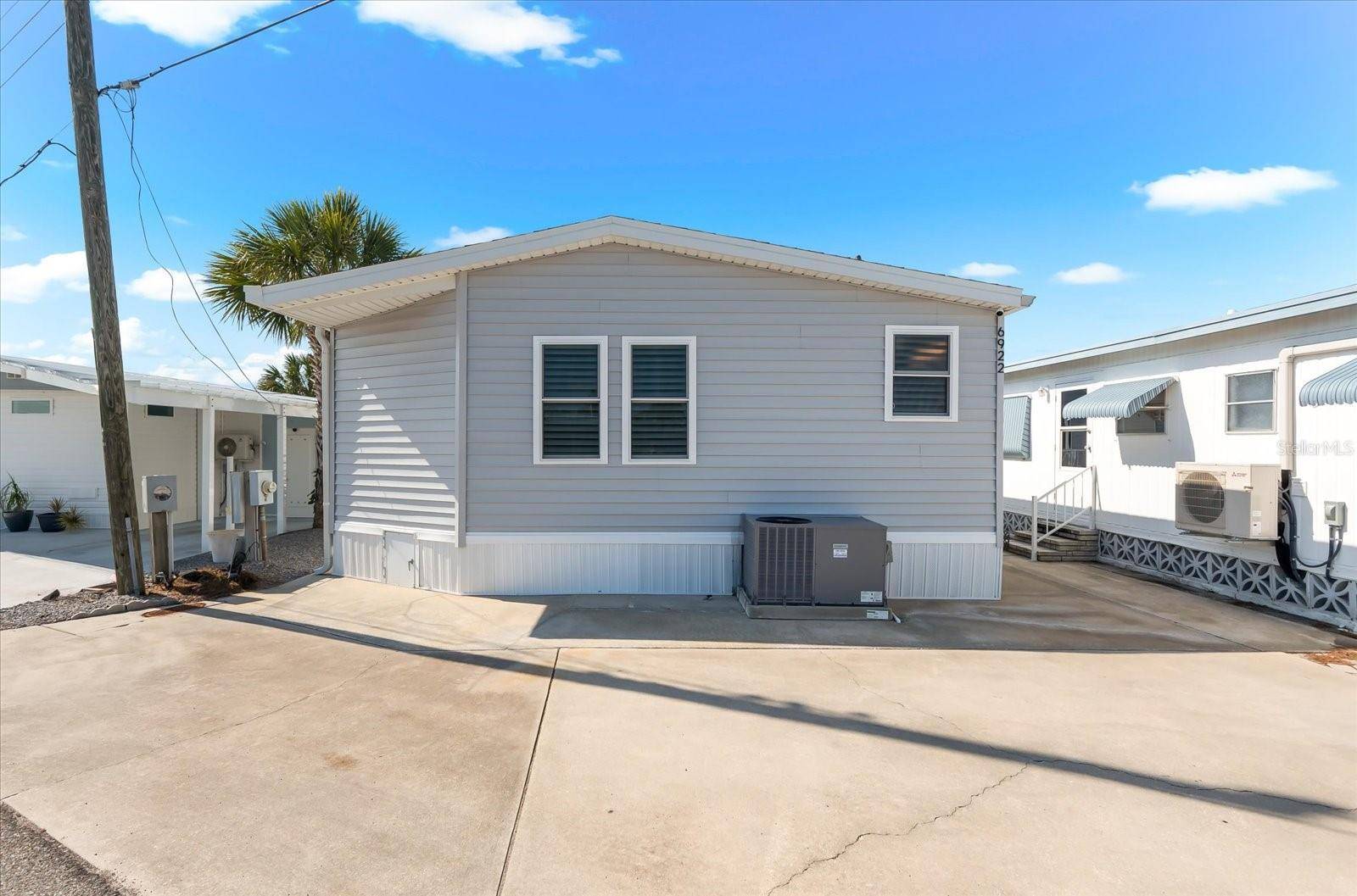 6922 E BAYOU LN, Bradenton, FL 34207