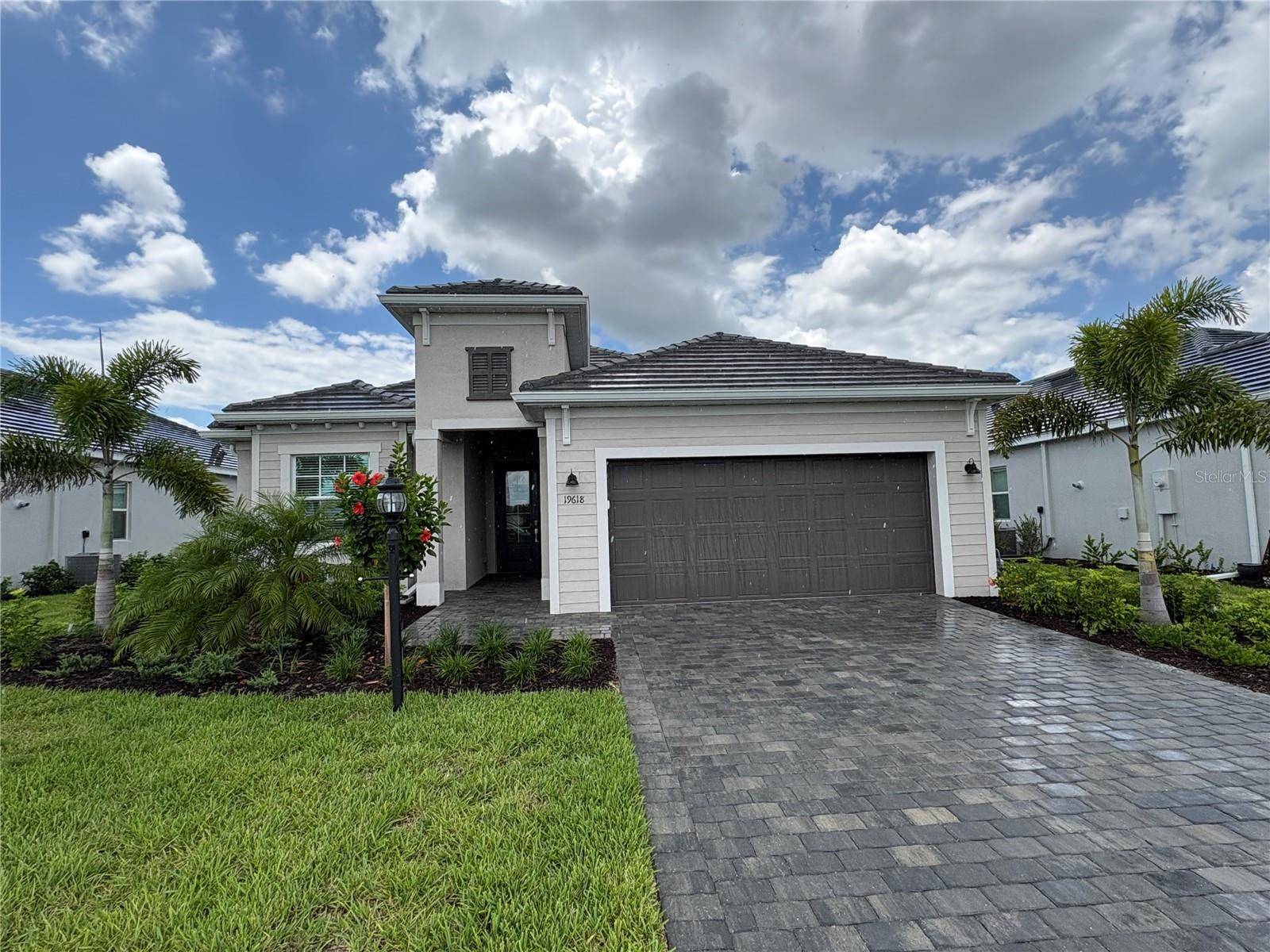 19618 CONCH DR, Lakewood Ranch, FL 34211