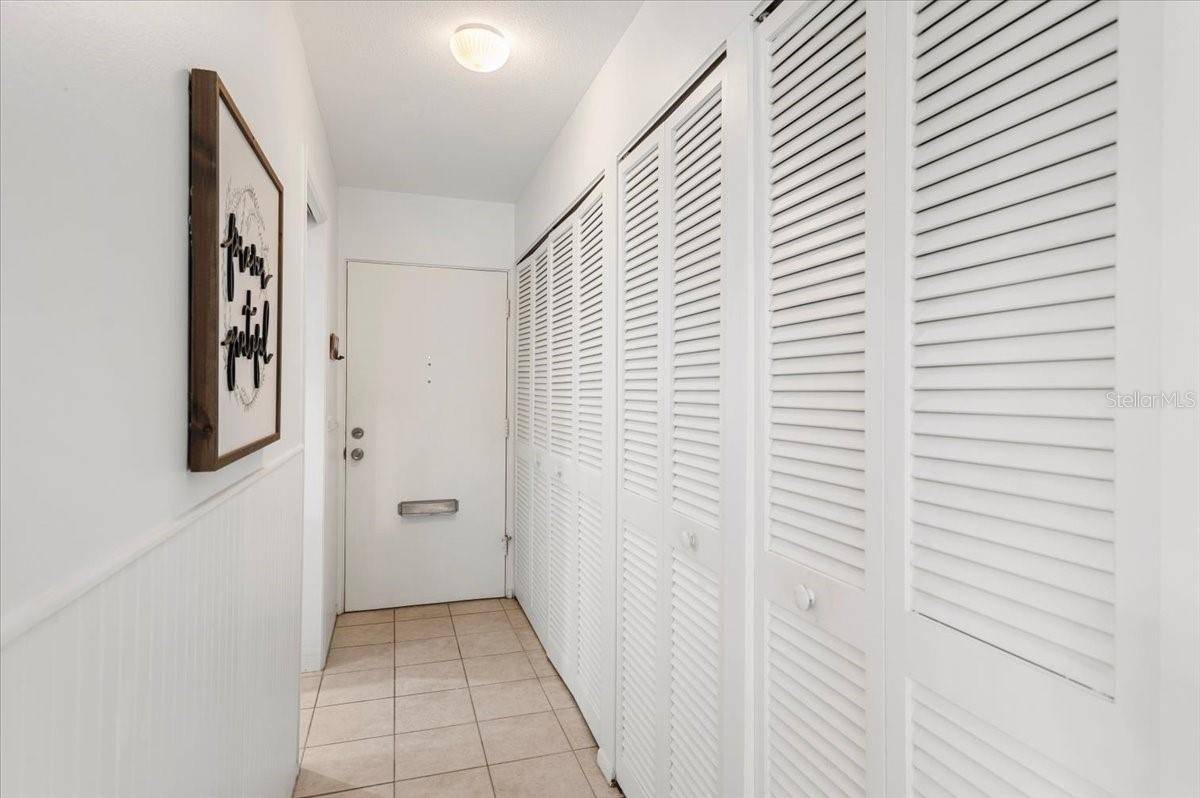2753 GOLF COURSE DR #104, Sarasota, FL 34234