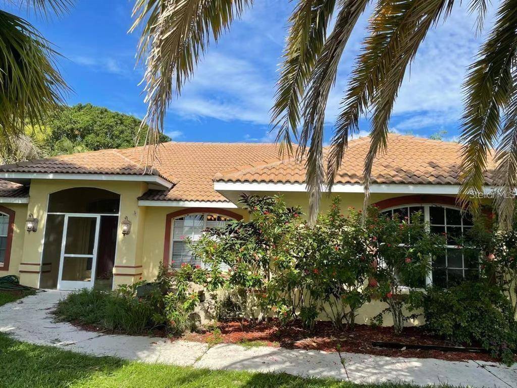 494 LAKE OF THE WOODS DR, Venice, FL 34293