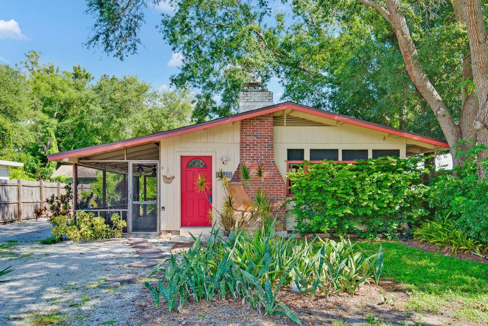 2837 FOREST LN, Sarasota, FL 34231